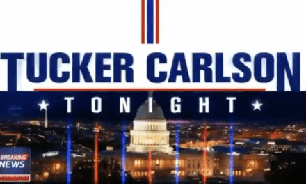 Tucker Carlson reagiert auf Senator Chuck Schumer, der Fox News auffordert, seine Sendung zu zensieren